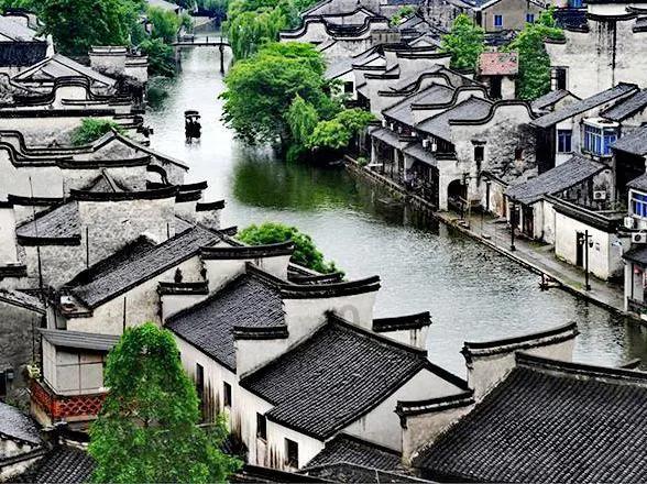 变卖祖产供丈夫留学，他却另娶总理千金；被逼离婚后，她削发出家